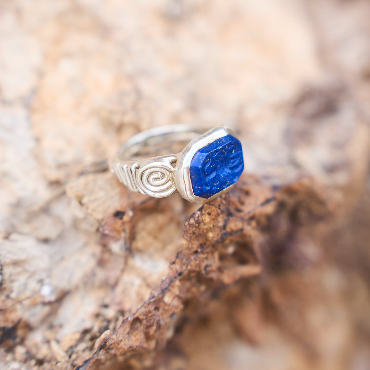 akrep desenli lapiz taşlı gümüş yüzük - scorpio image 2