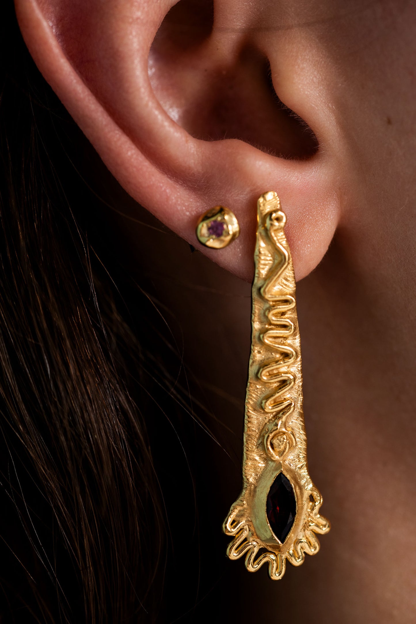 pembe turmalin taşlı altın kaplama gümüş nokta küpe - nourriture image 5