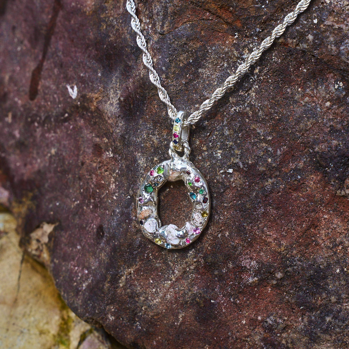 taş gömülü gümüş kolye - çakıllar image 3