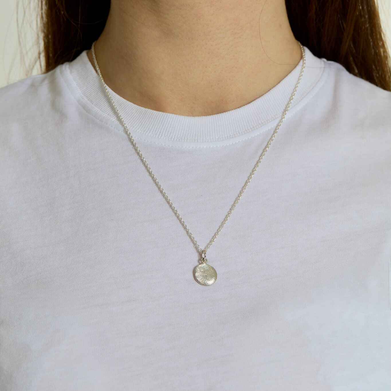 gümüş daire parmak izi kolye - no 4 image 1