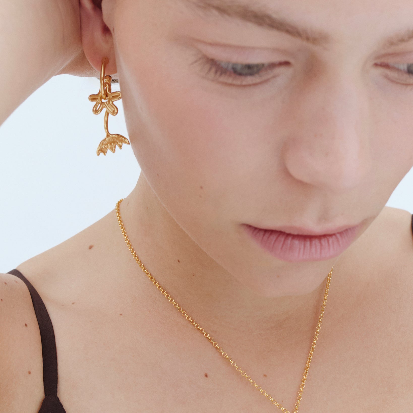 altın kaplama gümüş küpe seti - ters lale, küçük çiçek ve küçük balık image 2