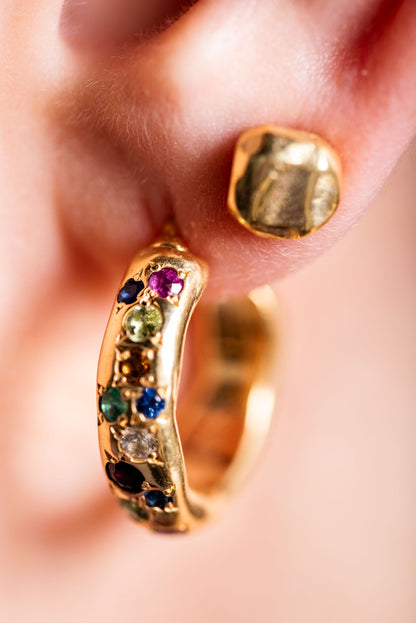 renkli taş altın kaplama gümüş küçük halka küpe - chromatique image 2