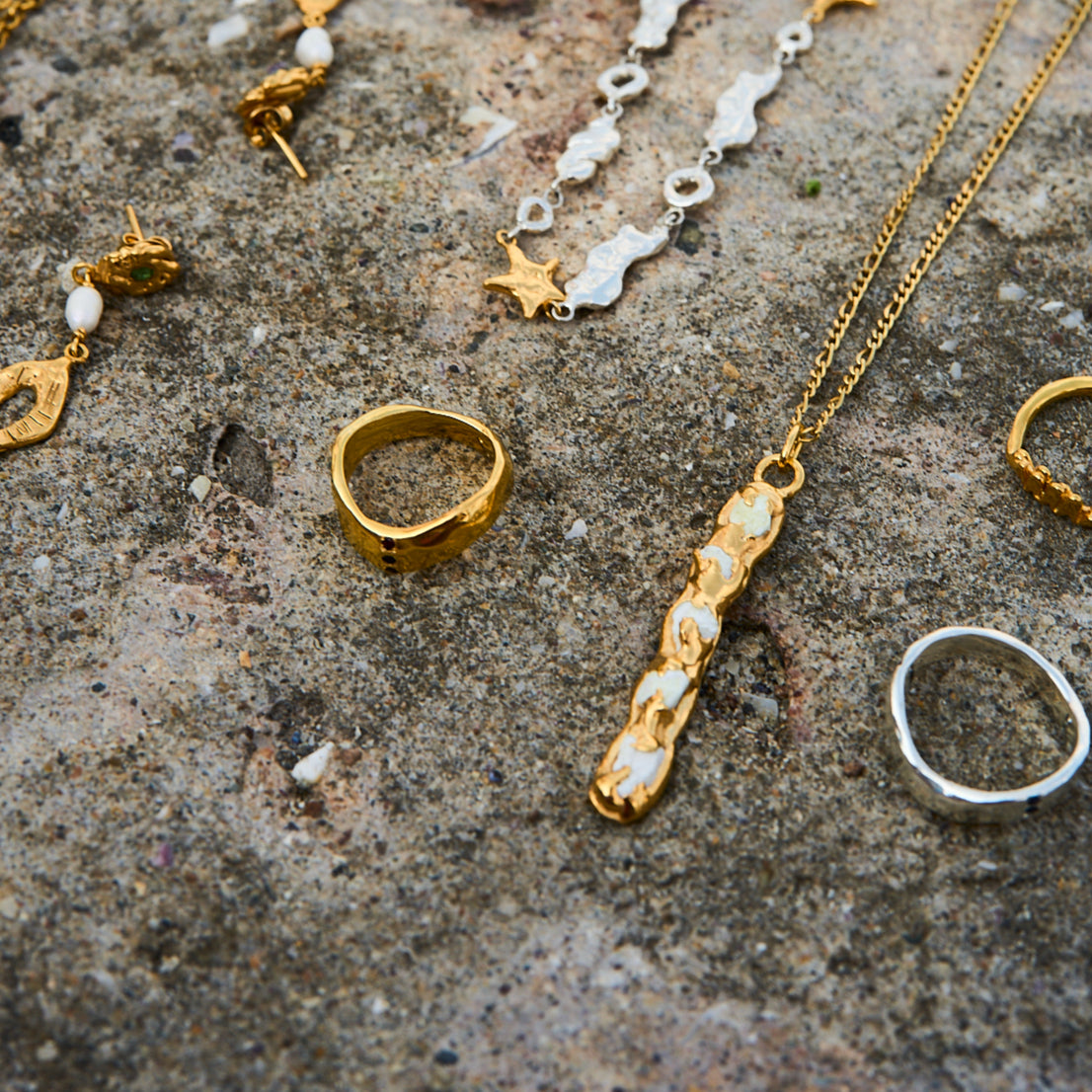 gümüş ve gümüş üzerine altın kaplama el yapımı kolye - sahilin imgeleri image 3