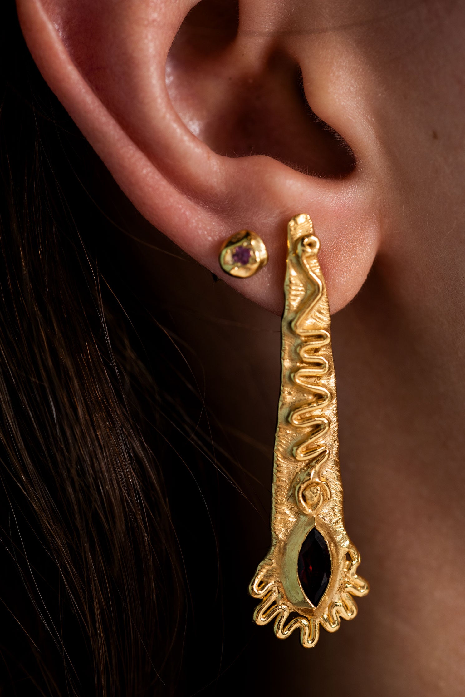 pembe turmalin taşlı altın kaplama gümüş nokta küpe - nourriture image 5