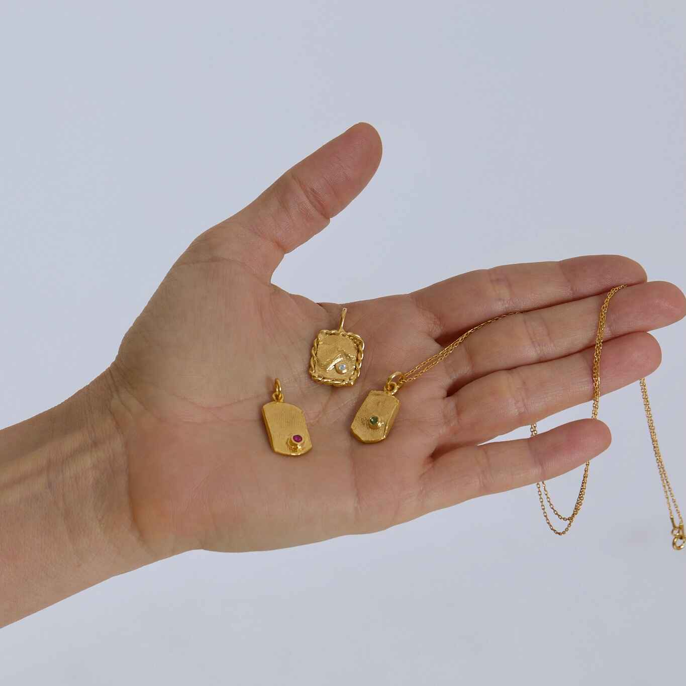 gümüş üzerine altın kaplama taşlı parmak izi kolye - no 5 image 3