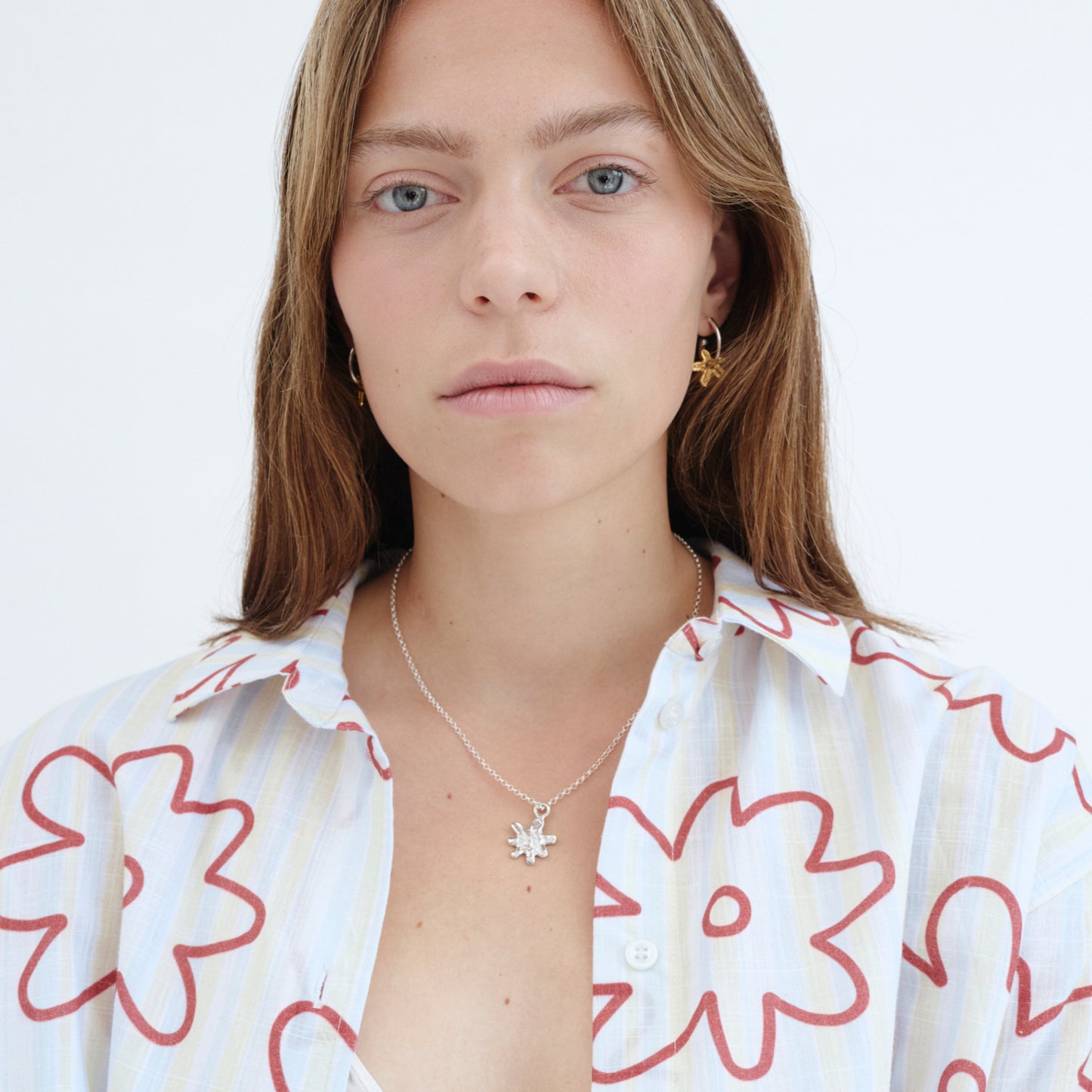 gümüş charm - gülen çiçek image 5