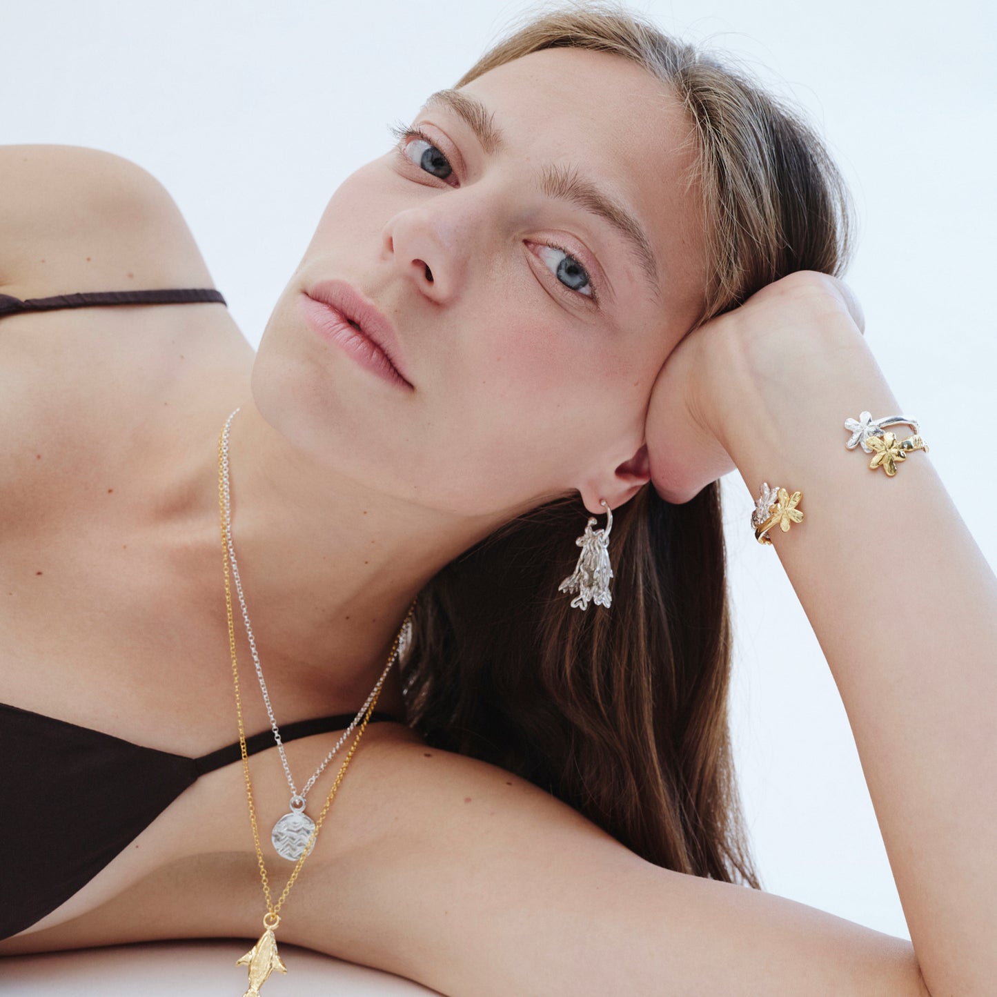 gümüş yuvarlak kolye ucu - dalga ve çiçek image 5