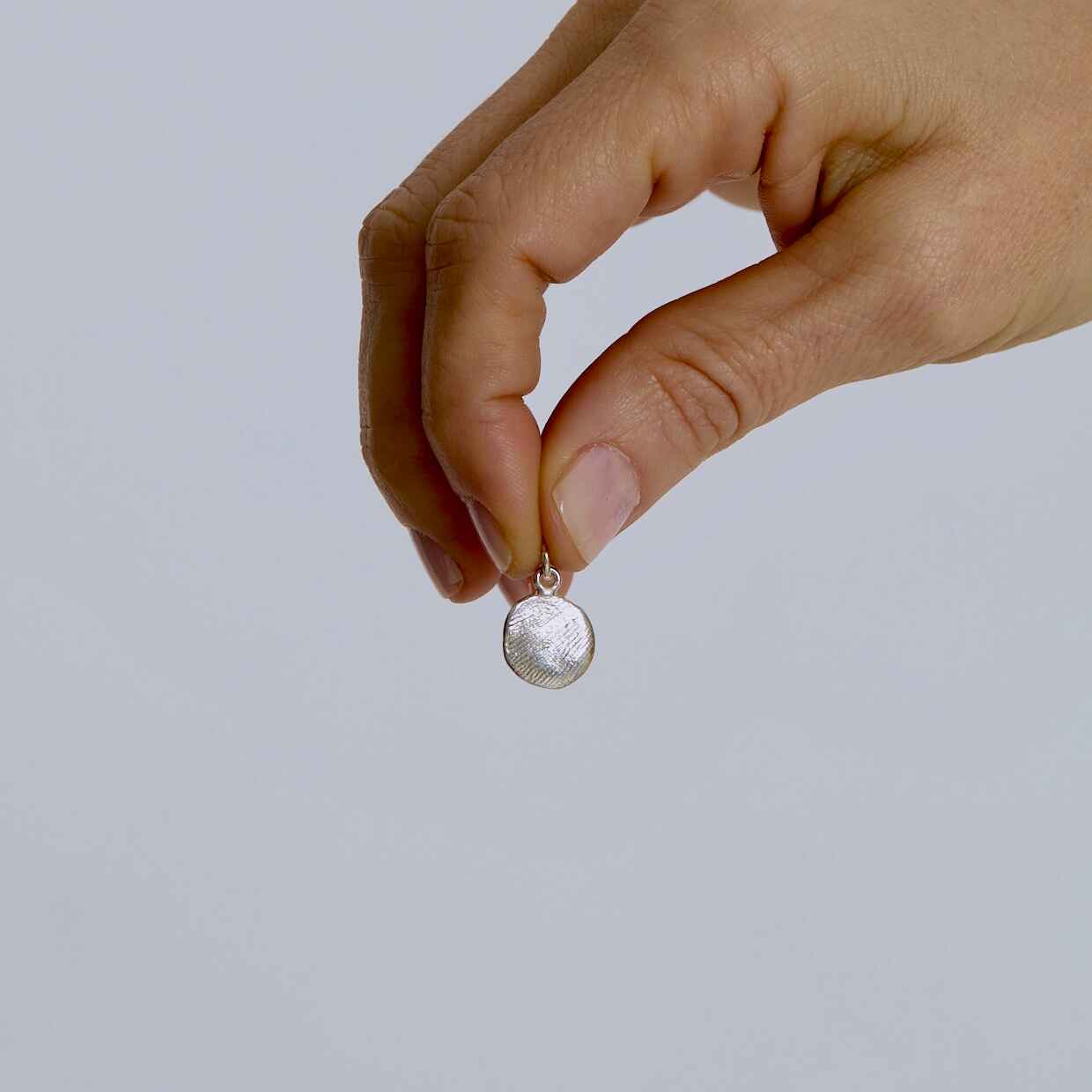 gümüş daire parmak izi kolye - no 4 image 2